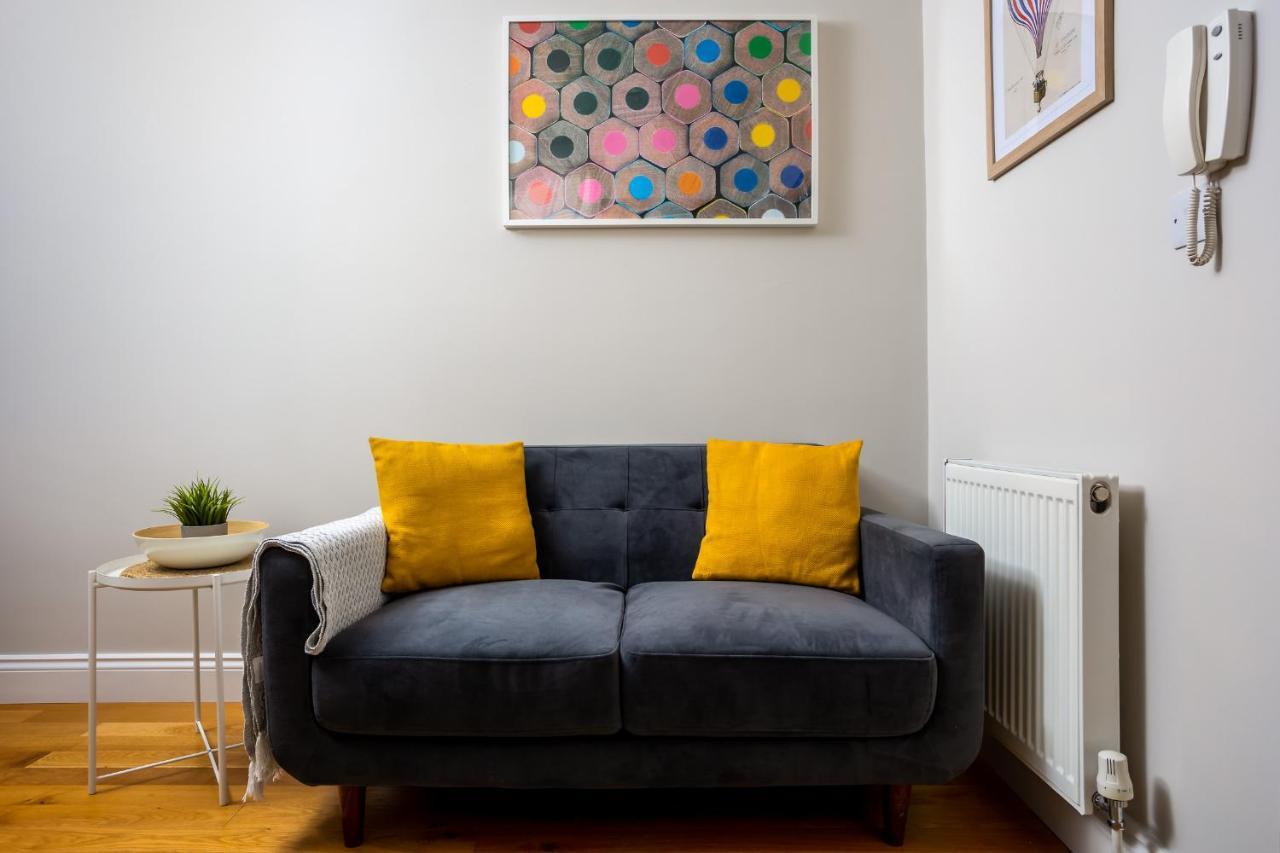 Contemporary Ground Floor Apartment - Town Centre With Parking! Cheltenham Exterior photo